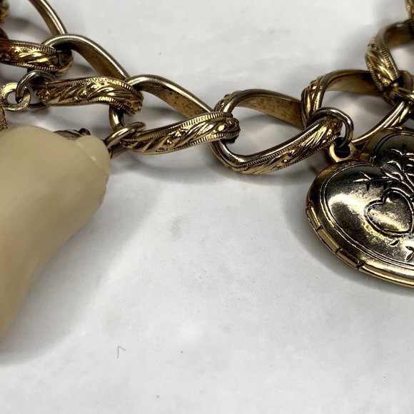 Beth's Addiction Heart Locket Vintage Charm Bracelet - Picture 7 of 7